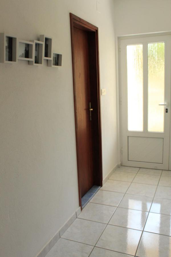 Apartments Kampor Damira Rab Town Exterior photo