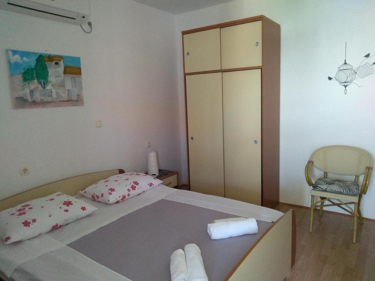 Apartments Kampor Damira Rab Town Exterior photo